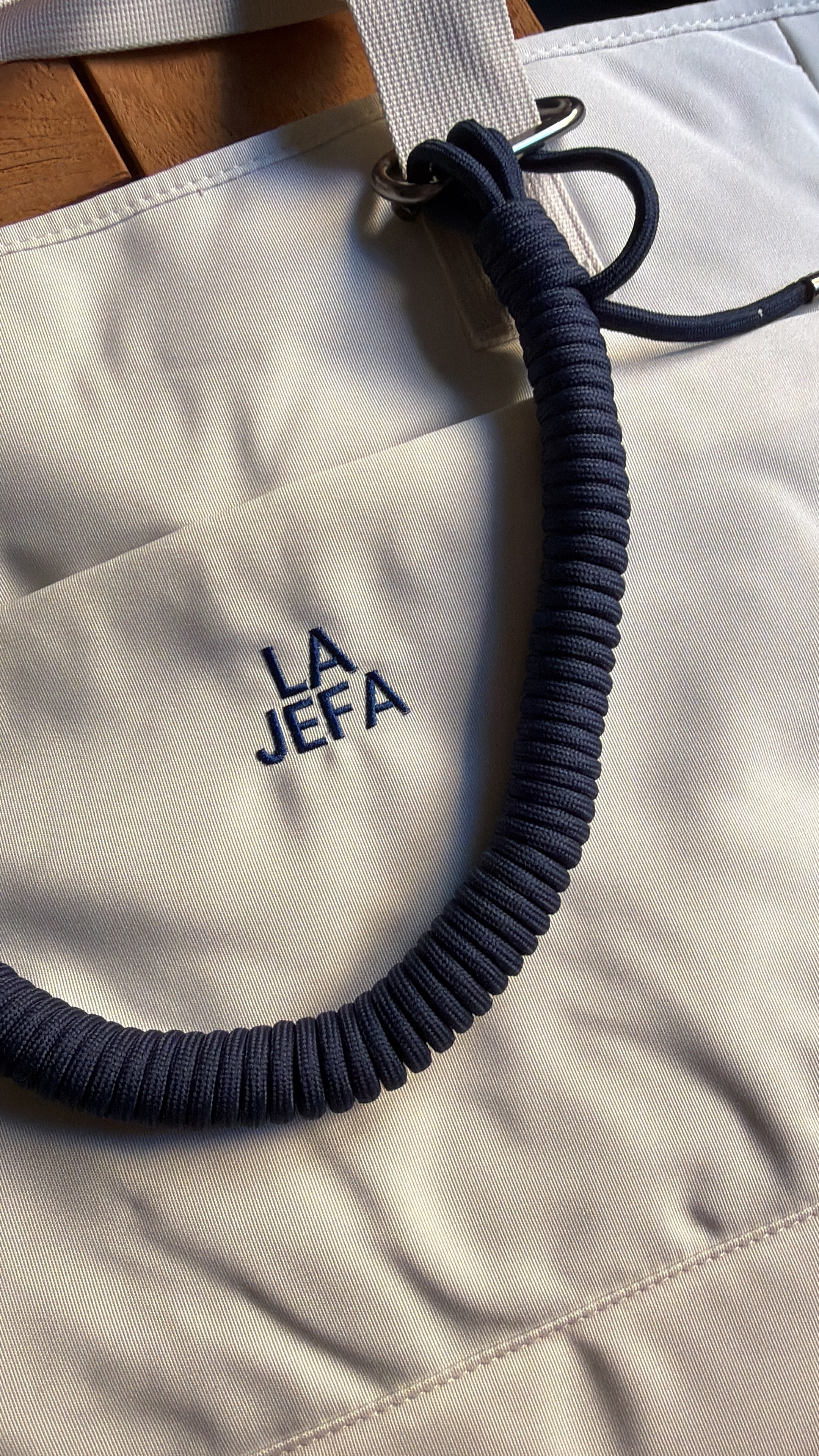 Bolso todoterreno "LA JEFA" - beige