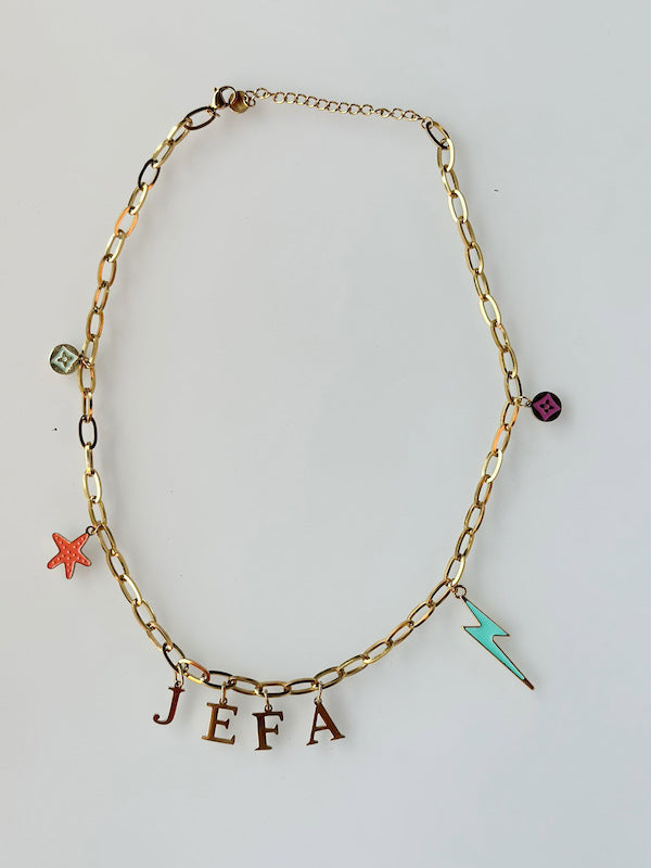 Collar LA JEFA