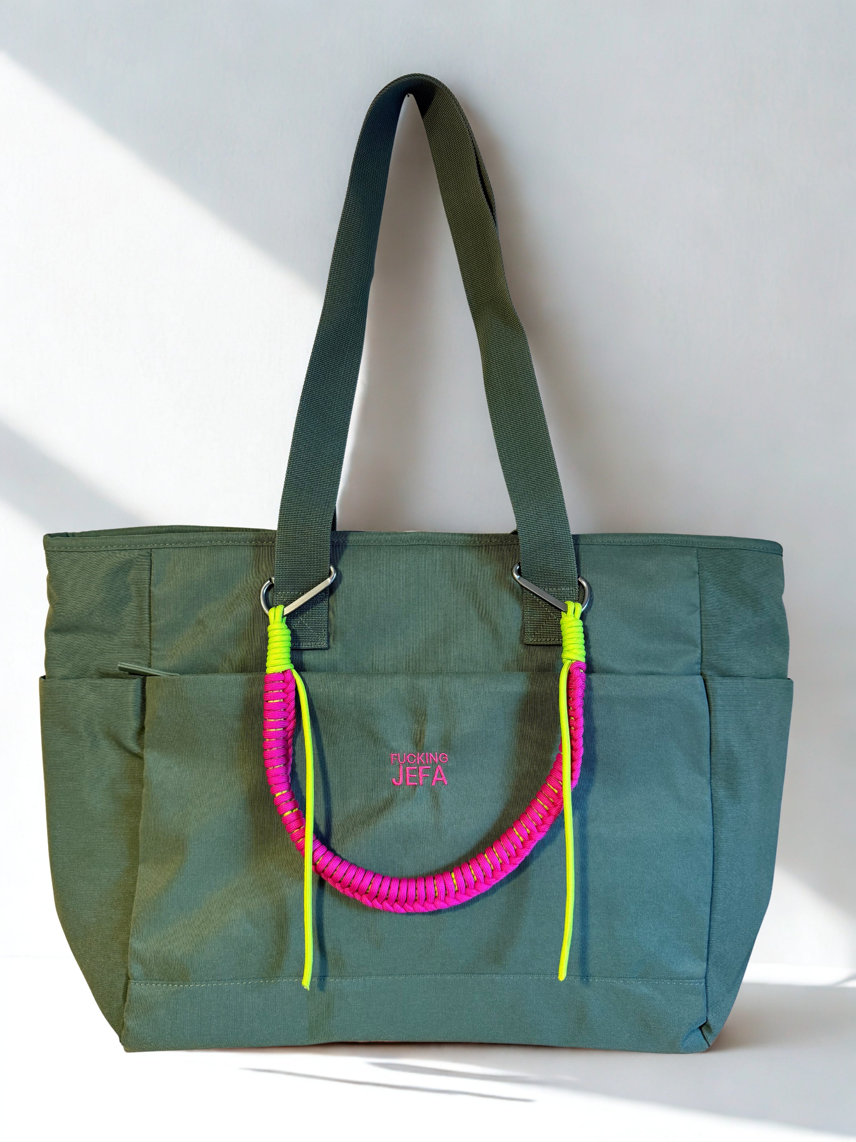 Bolso todoterreno "FUCKING JEFA" - Special edition verde